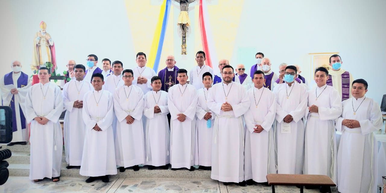 TOMA DE HÁBITO LITÚRGICO 2021